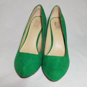 Green Heels - Signature by Shoedazzle
